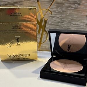 Yves Saint Laurent All Hours Hyper Finish Powder - 01